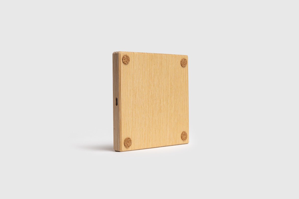 TREED Premium Wood Qi Charger MagSafe 15W Ash