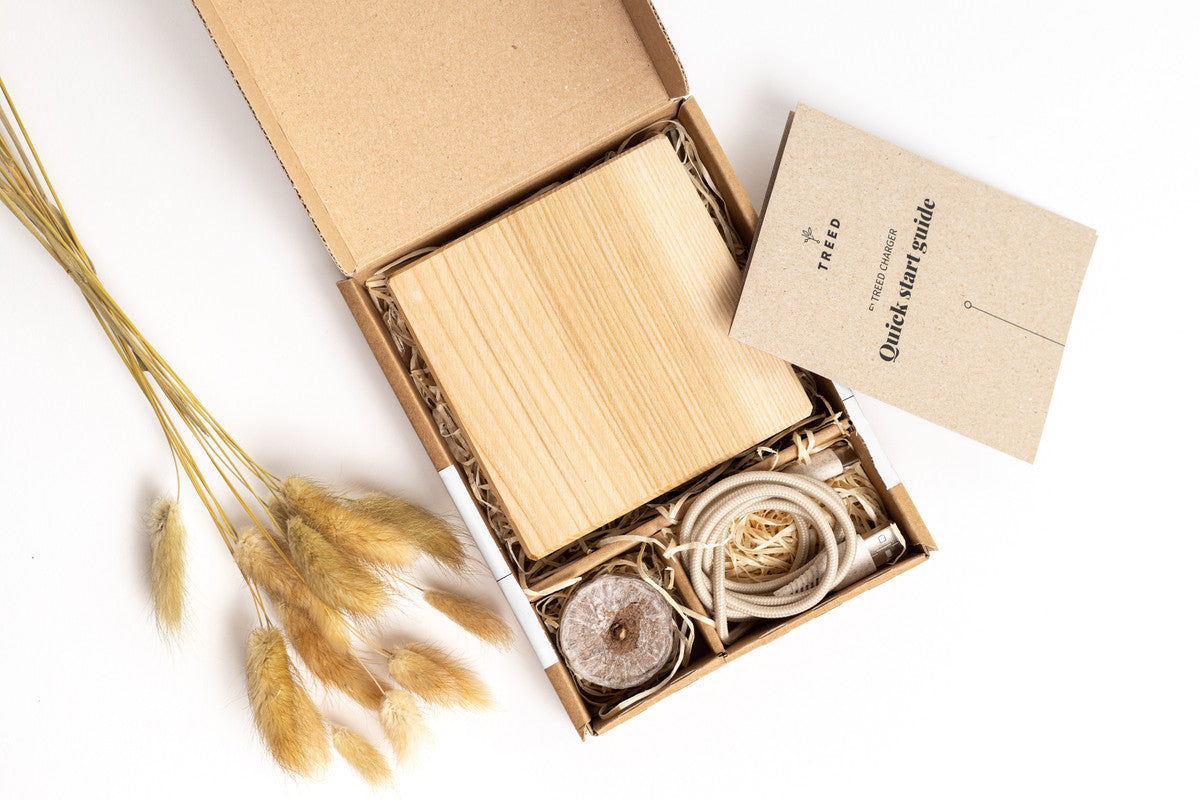 TREED Premium Wood Qi Charger MagSafe 15W Ash