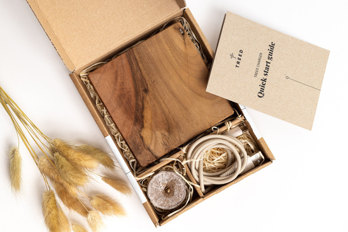 TREED Premium Wood Qi Charger MagSafe 15W Walnut