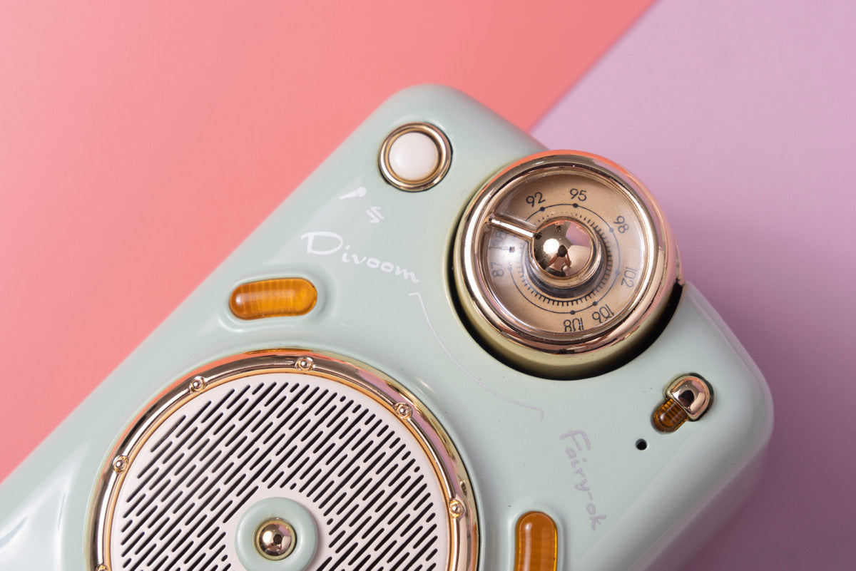 DIVOOM Fairy-OK BT speaker with microphone green