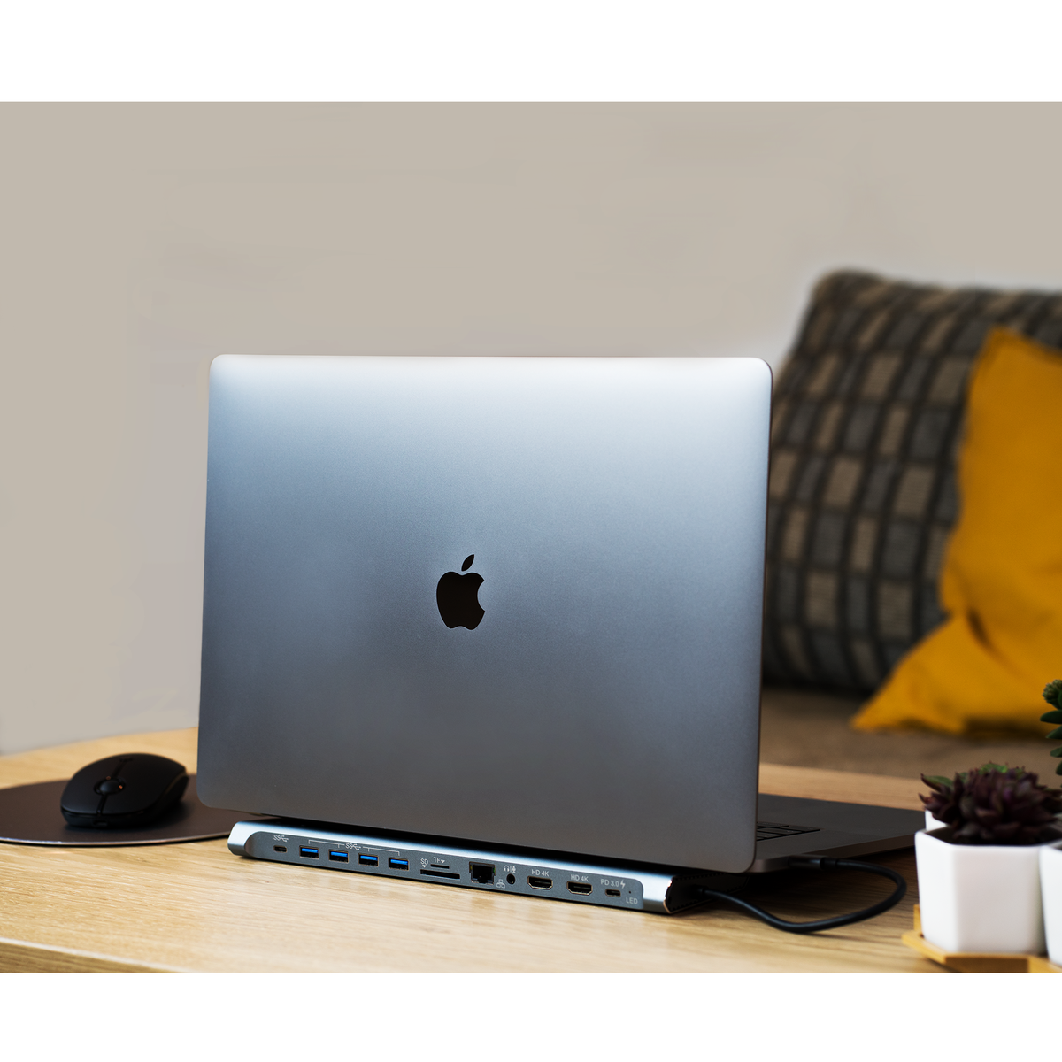 XTREMEMAC USB-C Dockingstation mit 12 Anschlüssen