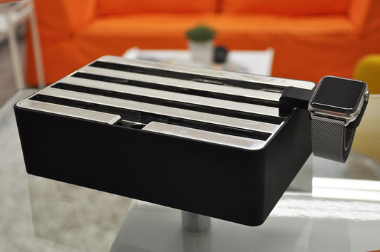 ALLDOCK Medium Black / Chrome