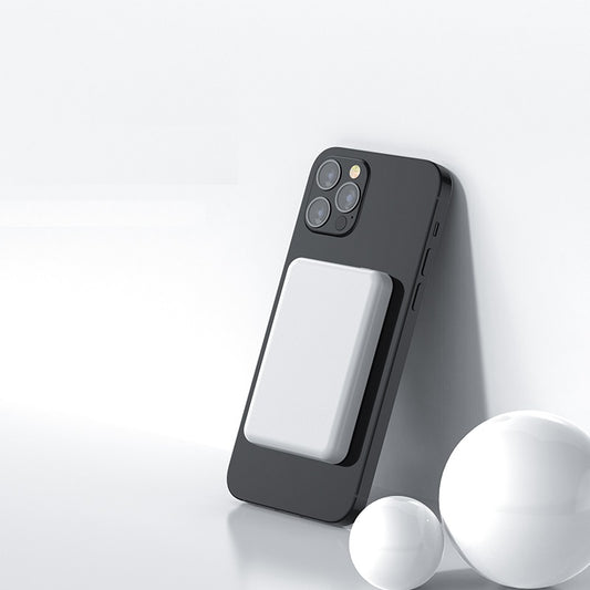 XTREMEMAC Magnetische Powerbank 5.000 mAh MagSafe